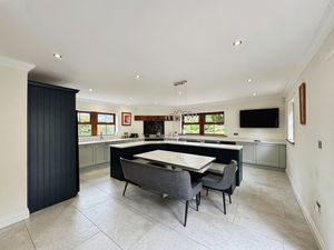 Photo 20- click for photo gallery